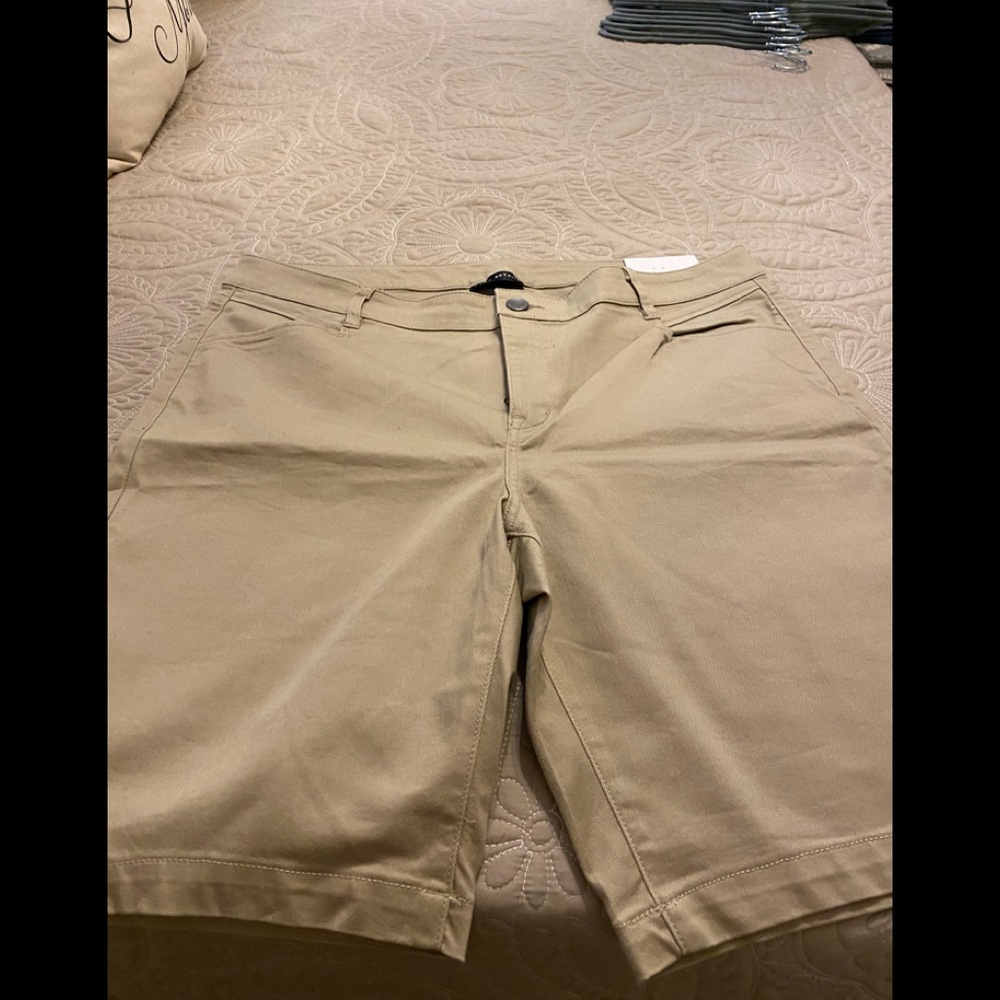 Lane Bryant Bermuda shorts